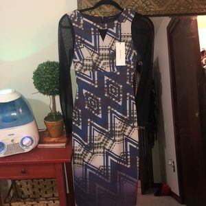 KAREN MILLEN size 2 satin pattern white dress